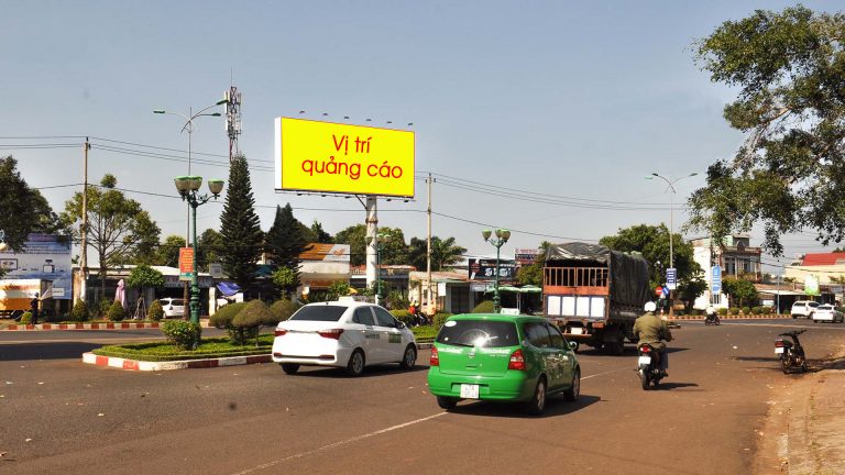 Billboard 1 Mặt Tại Ngã 3 Phi Trường Vào Sân Bay Buôn Ma Thuột – Tp. Buôn Ma Thuột – Tỉnh Đắk Lắk