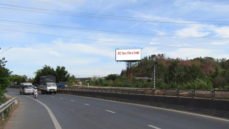 Billboard 3 Mặt Tại Cầu Vượt An Nhơn – Bình Định