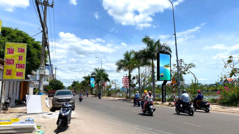 Hộp Đèn Tại Đường Hoa Lư, Sông Hà Thanh, Quy Nhơn – Tỉnh Bình Định (20 Hộp)